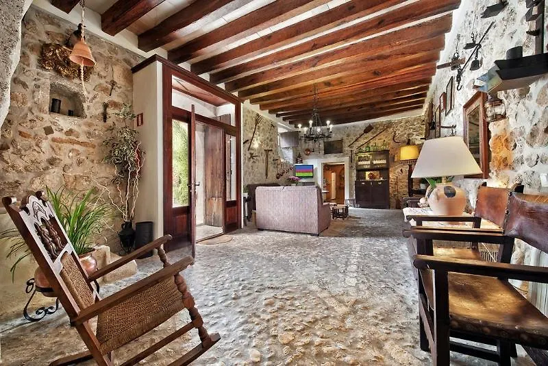 Can Guillo Pollenca Villa