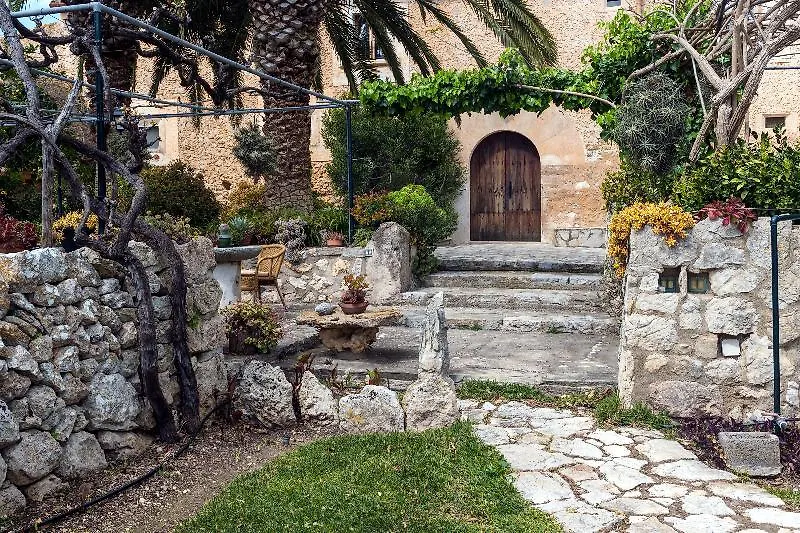 Can Guillo Pollenca